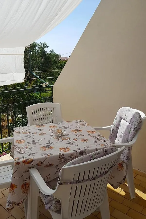 Apartment Banjol 4965B