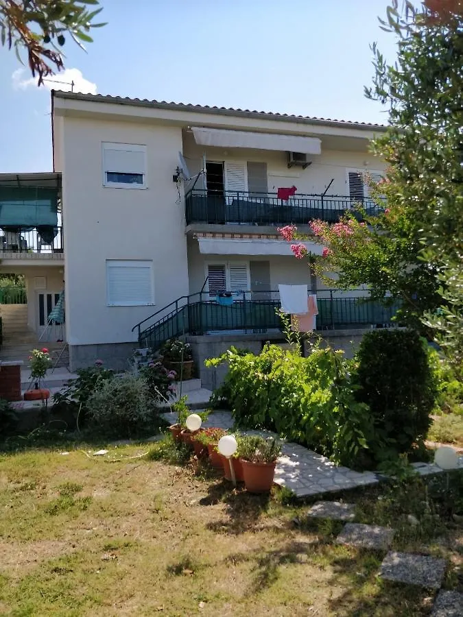 Apartment Banjol 4965B